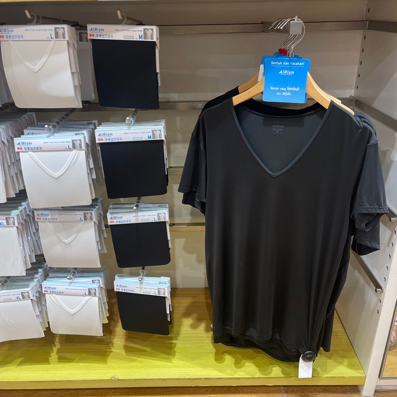 Tshirt Uniqlo Man AIRISM VNECK jastip jasa titip
