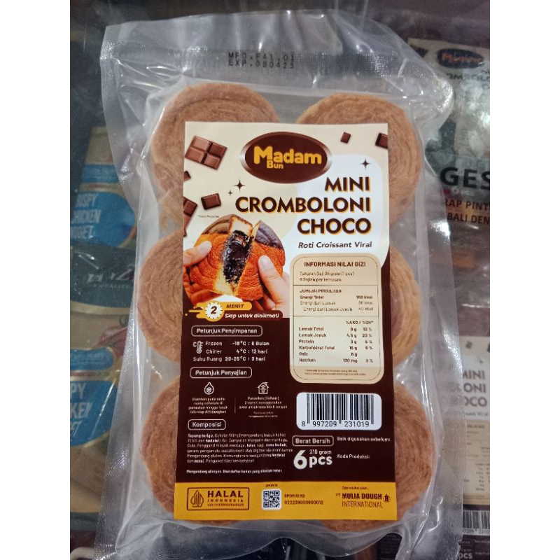 

Cromboloni mini choco madam bun