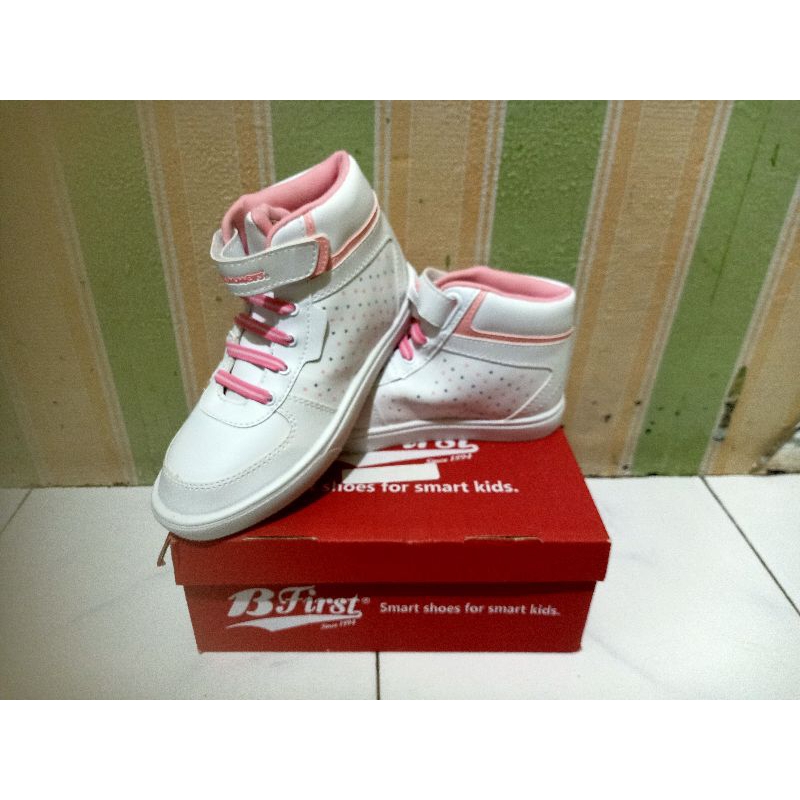 sepatu bata anak