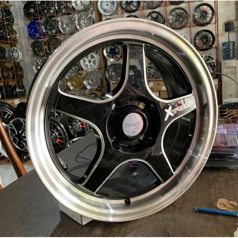 Velg R15 Samlong by jf luxury. Sumber Mulya wheels. toko velg mobil Semarang