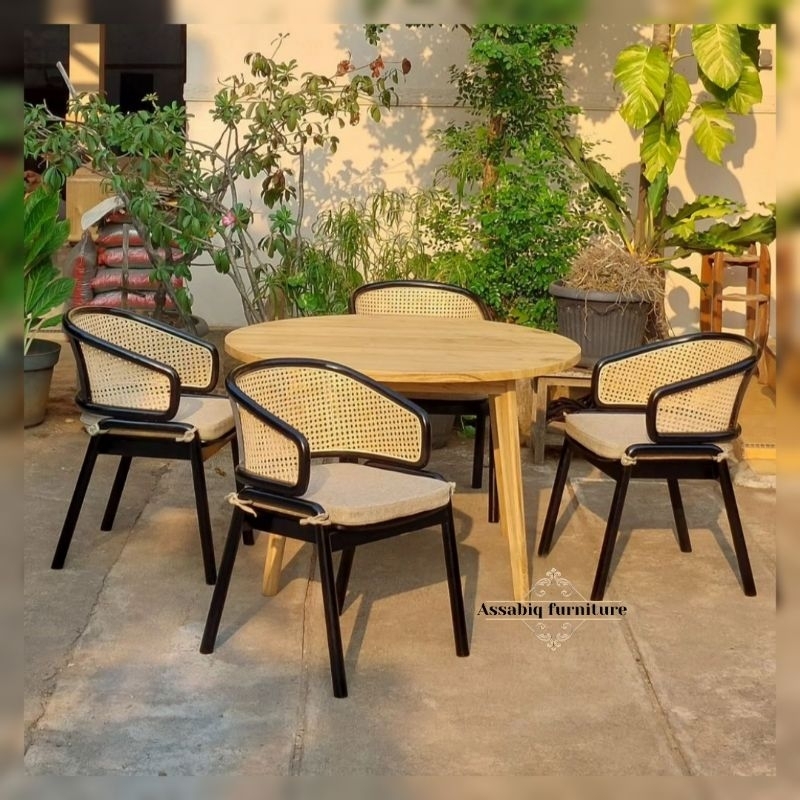Meja makan set minimalis retro - meja makan set kayu jati kombinasi rotan - meja makan set retro vin