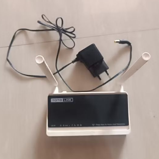 Totolink N300 - Router WiFi murah bekas