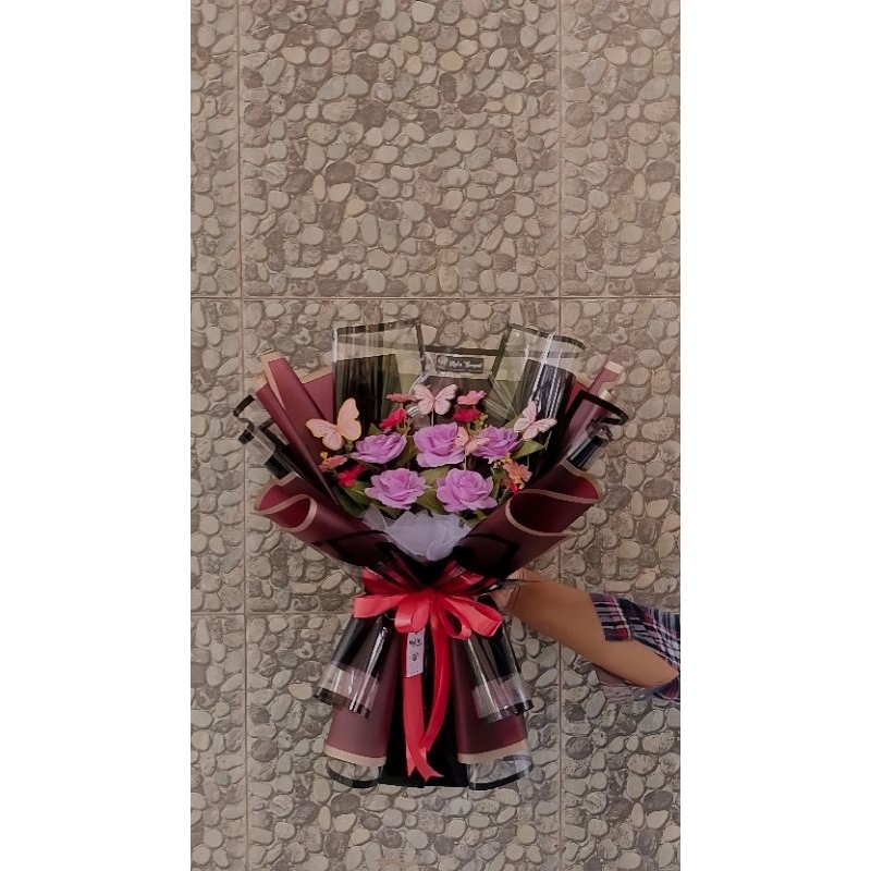 

buket bunga/ buket hari ibu/buket wisuda/buket murah by MYL'A BOUQUET