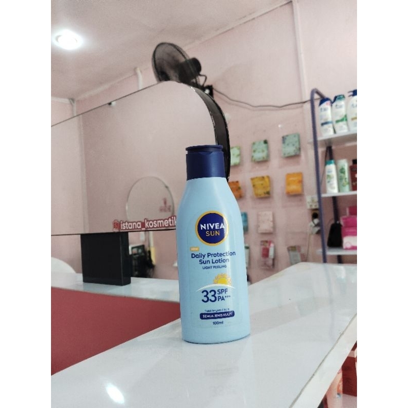 Nivea sunblock SPF 33PF++-