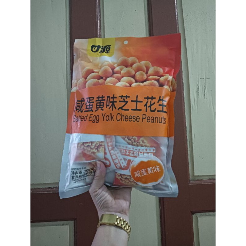 

kacang rasa keju telur asin