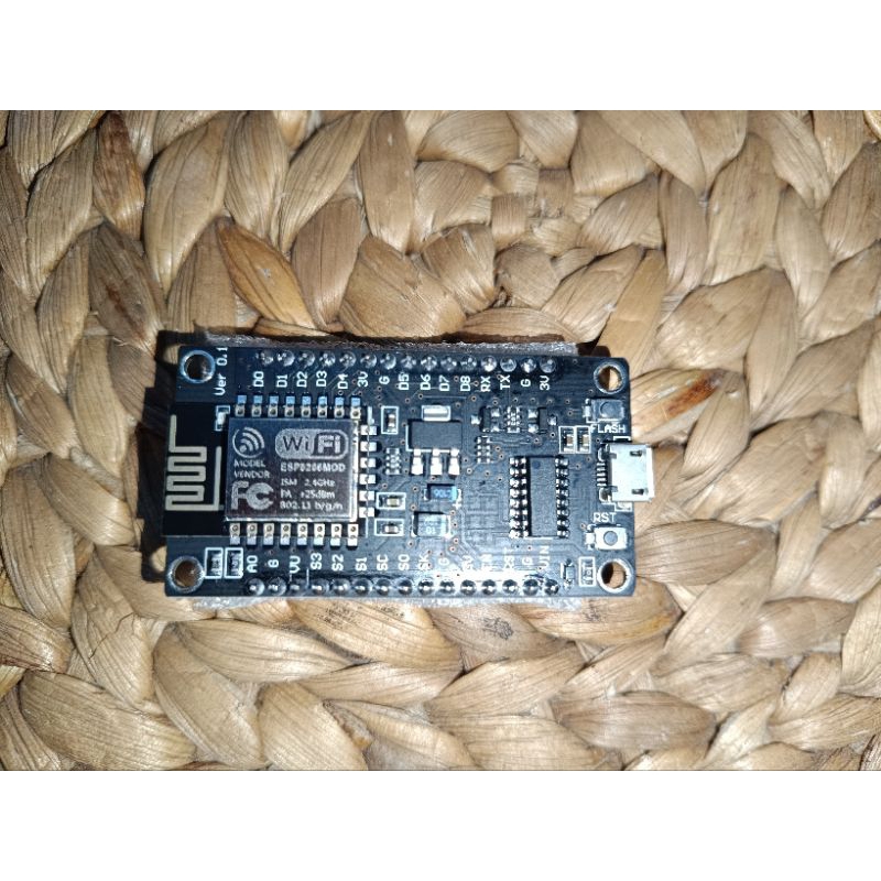 Nodemcu Esp8266 sudah progam deauther & evil twin