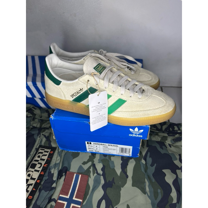 Adidas Sepatu Handball Special Edition