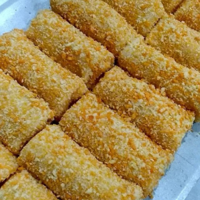 

Risol Mayo chicken sausage