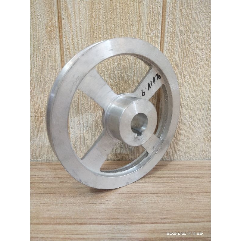 PULLEY PULLY PULI DINAMO PENGGERAK 6 INC A1 lubang 20 mm