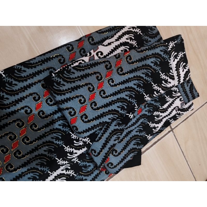 Baju Batik Kain Hitam Putih Rok Lilit Kondangan PL Pribadi