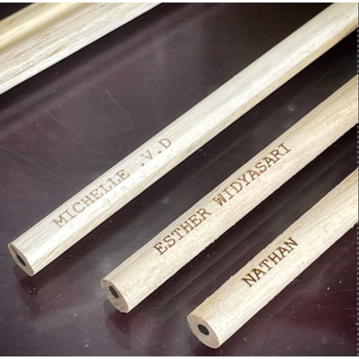 

Pensil Kayu Laser Engraving - Untuk Souvenir Kantor atau Souvenir nama Anak atau Anak SD