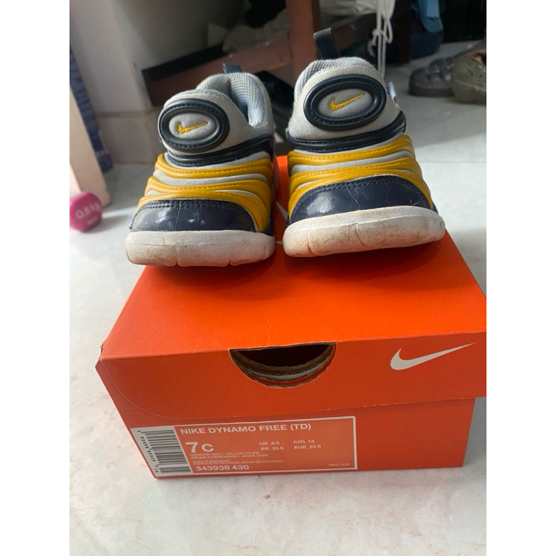 PRELOVED Nike Dynamo Free T (7C) Sepatu Anak