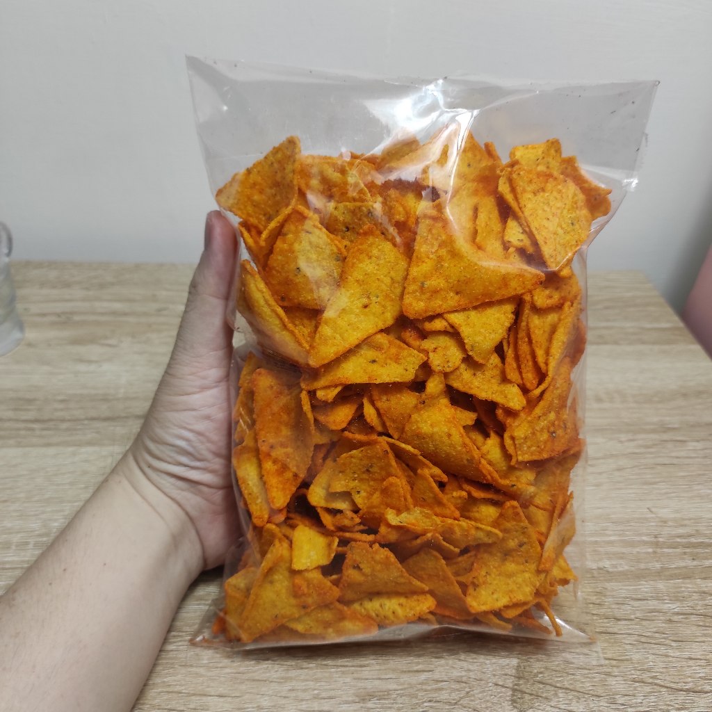 

Kemasan Hari Raya Camilan Tortila Chips Jagung | Snack Renyah & Gurih untuk Lebaran 250 gram