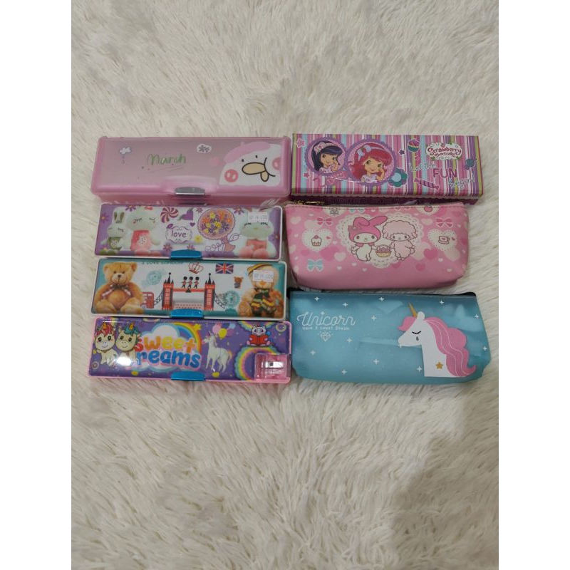 

Take all 7pc tempat pensil anak - preloved atk - preloved perlengkapan sekolah - tempat pensil second new