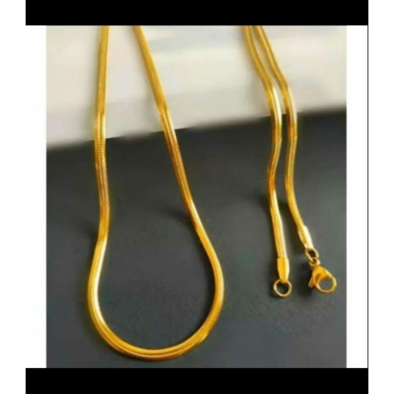 Kalung titanium gepeng emas import cowok cewek