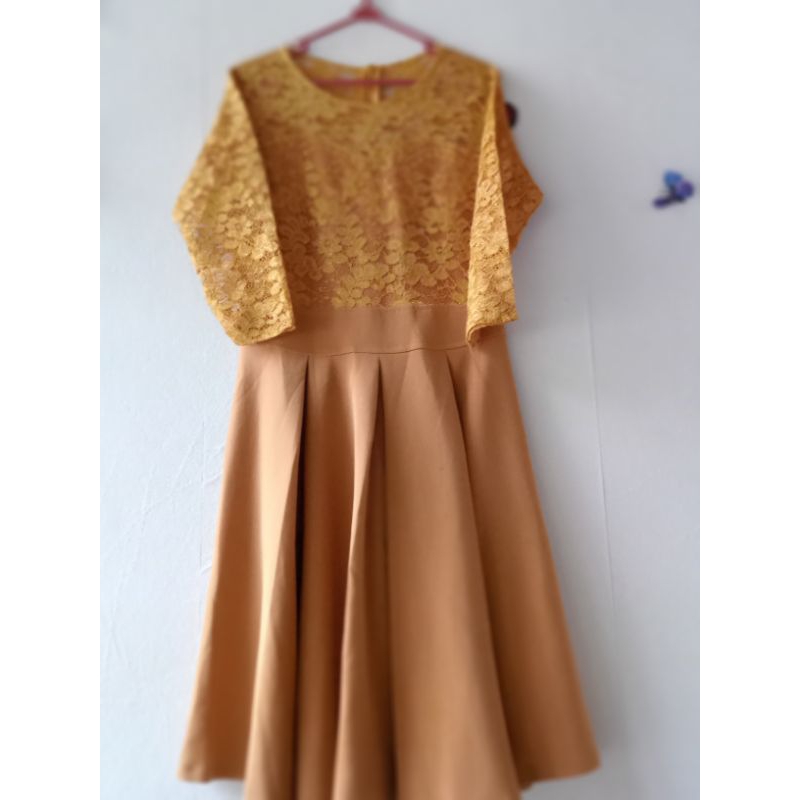 Gaun Bordir Kulit Wanita Lengan Panjang