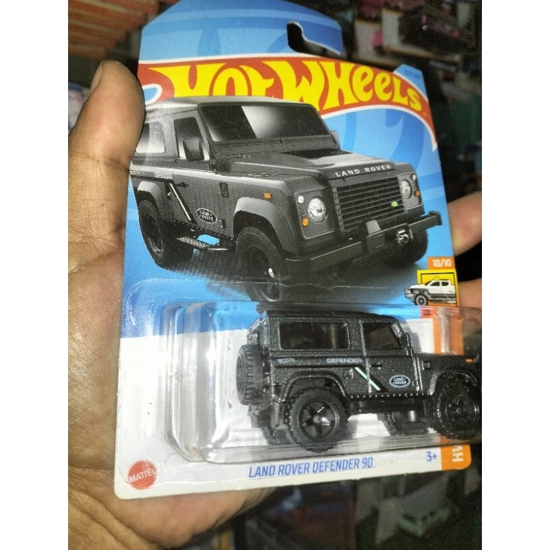Hot Wheels Land Rover Defender