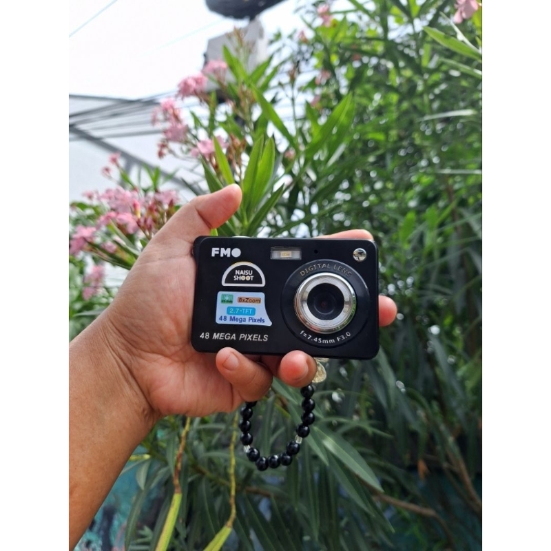 [PRELOVED] KAMERA DIGITAL POCKET DIGIMO. FMO Digital Lens F7.45mm f/0.9x zoom 48 Mega Pixels