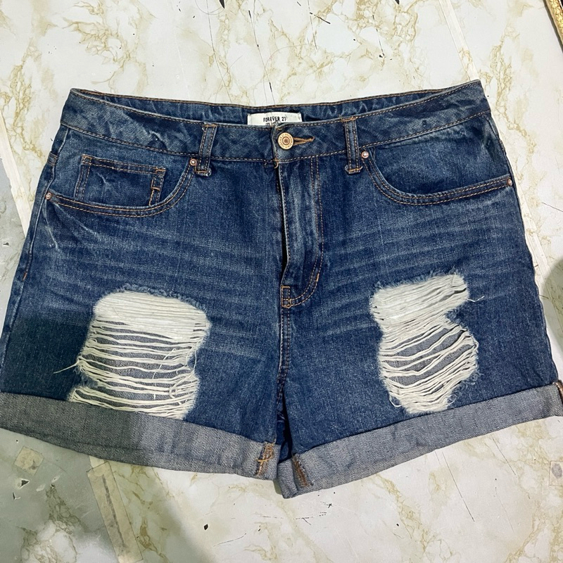 Forever 21 Short Jeans