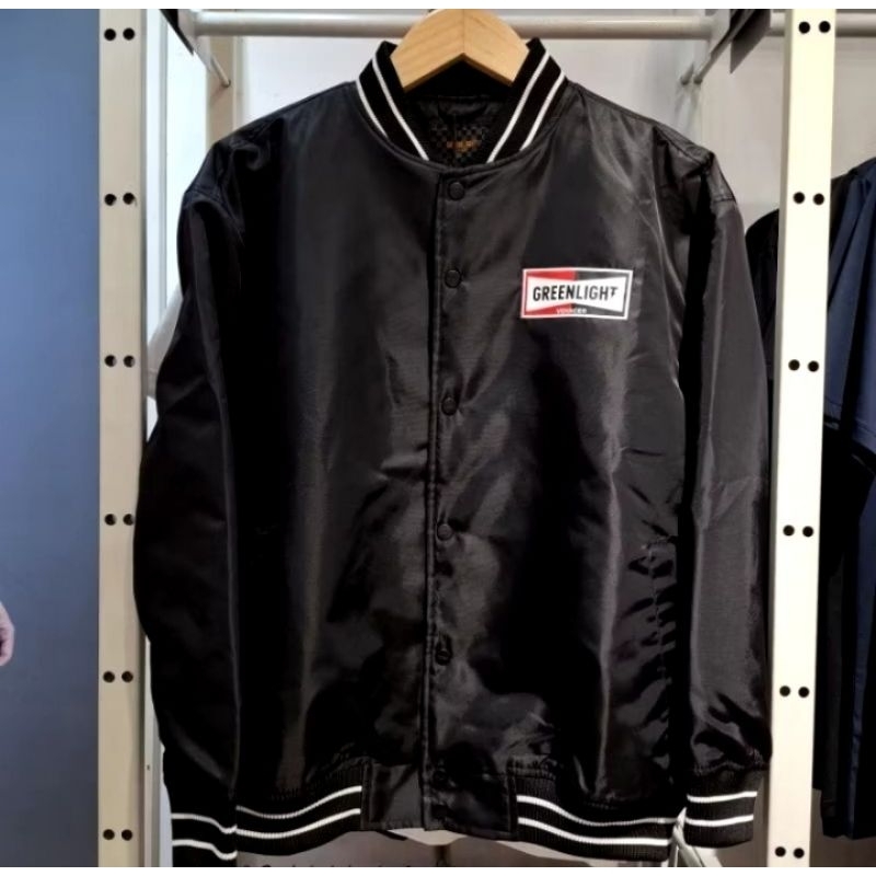 Greenlight Voyager Jaket Bomber Pria Bahan Parasut Regular Fit 071124 Original