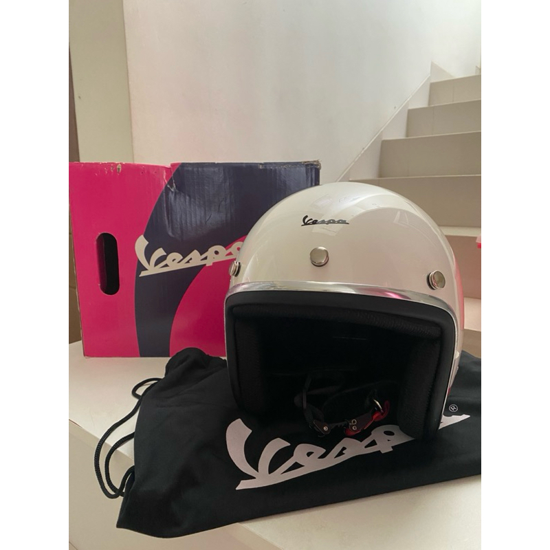 Helm Vespa World Days 2022 New keren murah