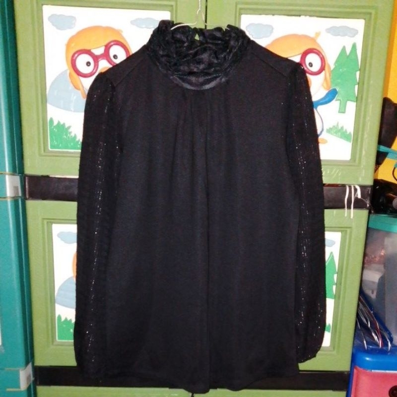 blouse hitam Hummjng mewah tebal bahan dalam sherpa lembut hangat tangan balon cantik like new tanga