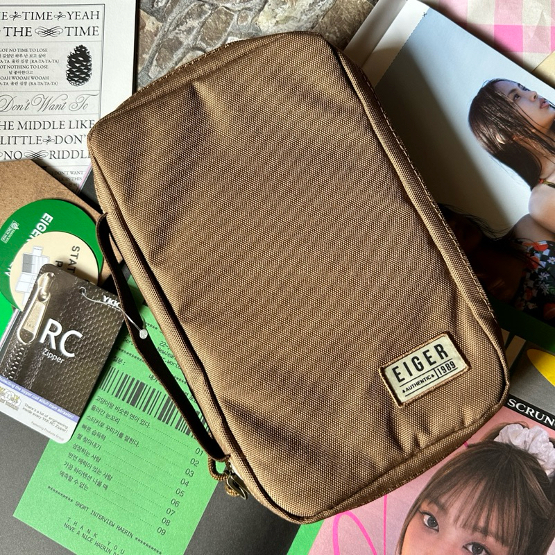 

Stationery Pouch / Tempat Alat Tulis Classic Khaki