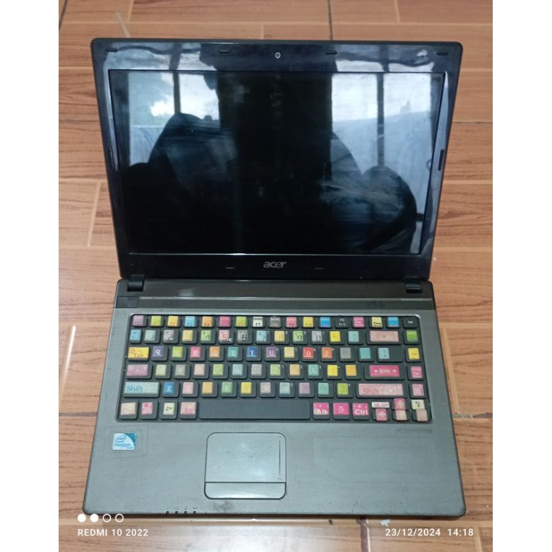 Laptop Acer 4750 Intel Pentium DDR3 kondisi MATOT,tidak ada baterai, hardisk & Charger