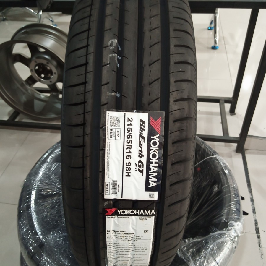 Ban mobil Yokohama bluearth GT ae51 215/65 ring 16 rush Terios dll