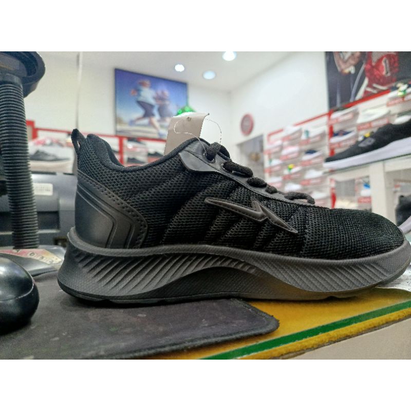 Sepatu Ando sneakers pria atau remaja laki-laki Ryuji hitam polos