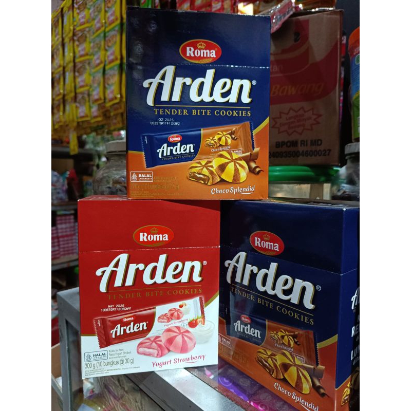 

ROMA ARDEN BOX COKLAT DAN STROBERI ISI 12 PER BOX