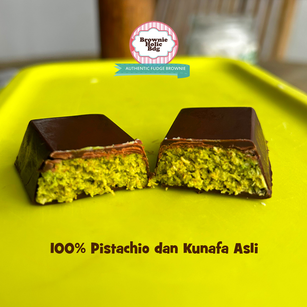 

RiDn Brownieholicbdg Coklat Dubai Pistachio Kunafa Mini 30 gram