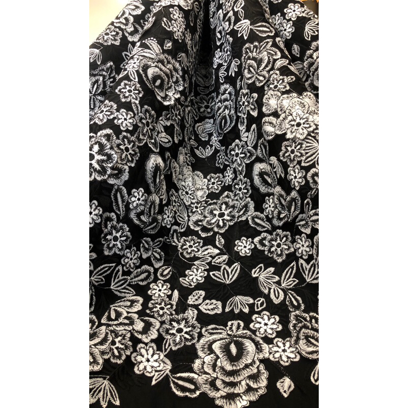 Serafine Oscare De Larenta Tulle 3D