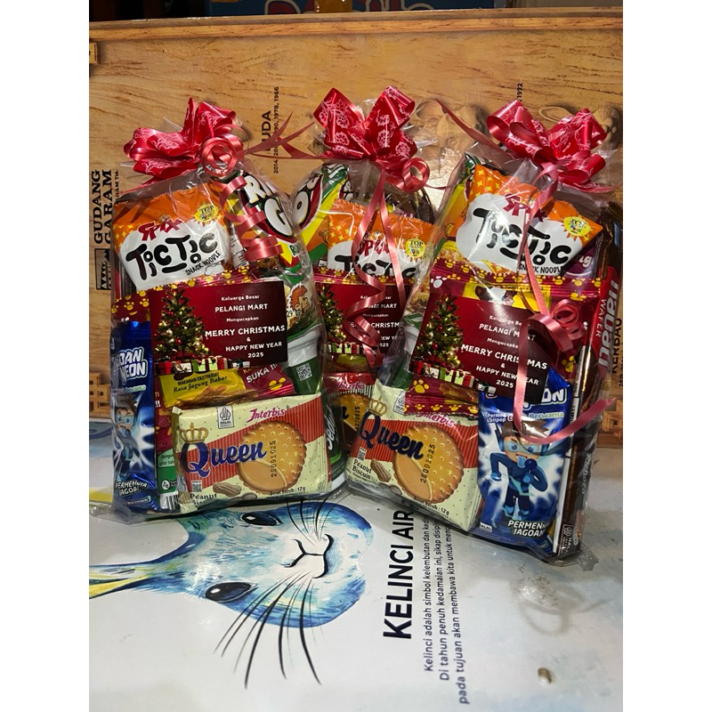

HAMPERS BISA REQUEST