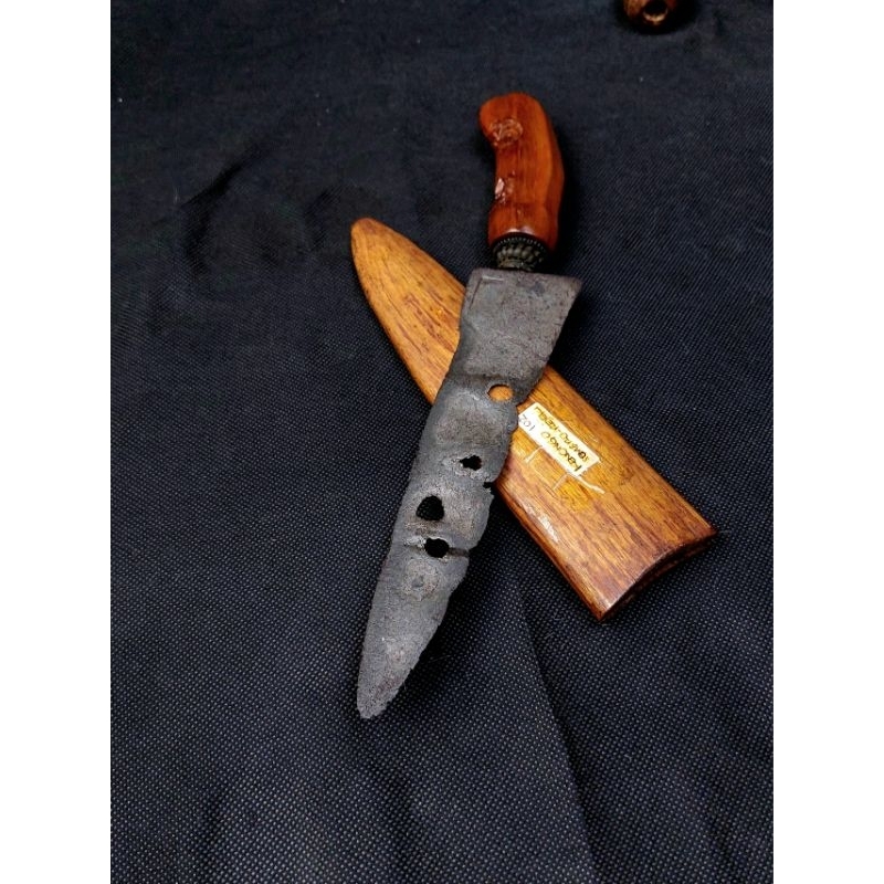 Pusaka Betok Sombro pejetan, original sepuh Pajajaran.