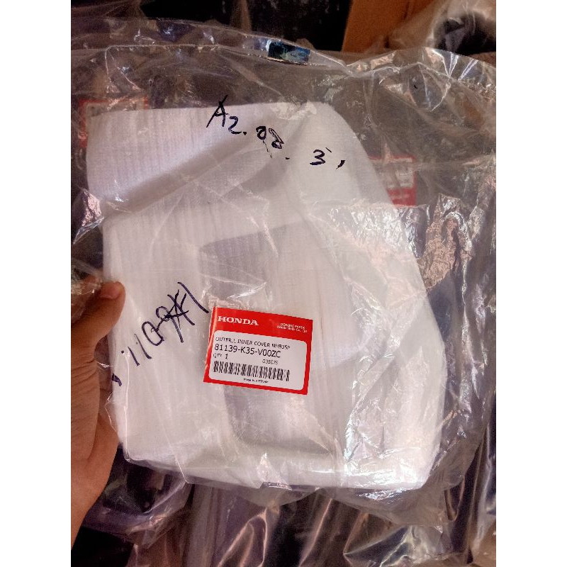 HGP 81139-K35-V00ZC Cover Outer L Pcx 150 CBU Putih