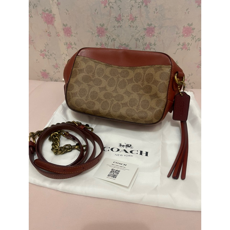 preloved coach - camera bag signature