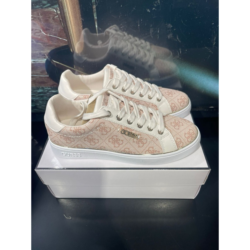 Sepatu Guess Preloved