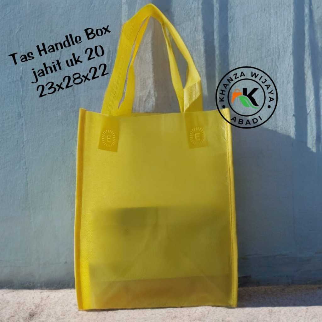 

Spunbond Bag 23x28x22 / Tas Spunbond Box Jahit 20 / Tas Box Jahit / Harga Satuan
