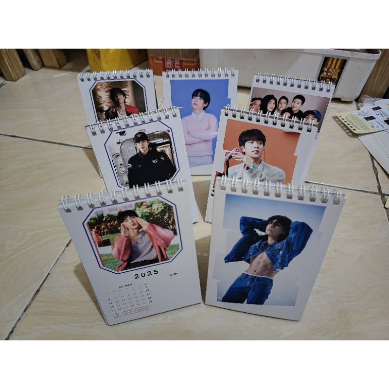 

KALENDER MEJA 2025 (MINI) BTS / NCT / EXO/ KPOP / ANIME