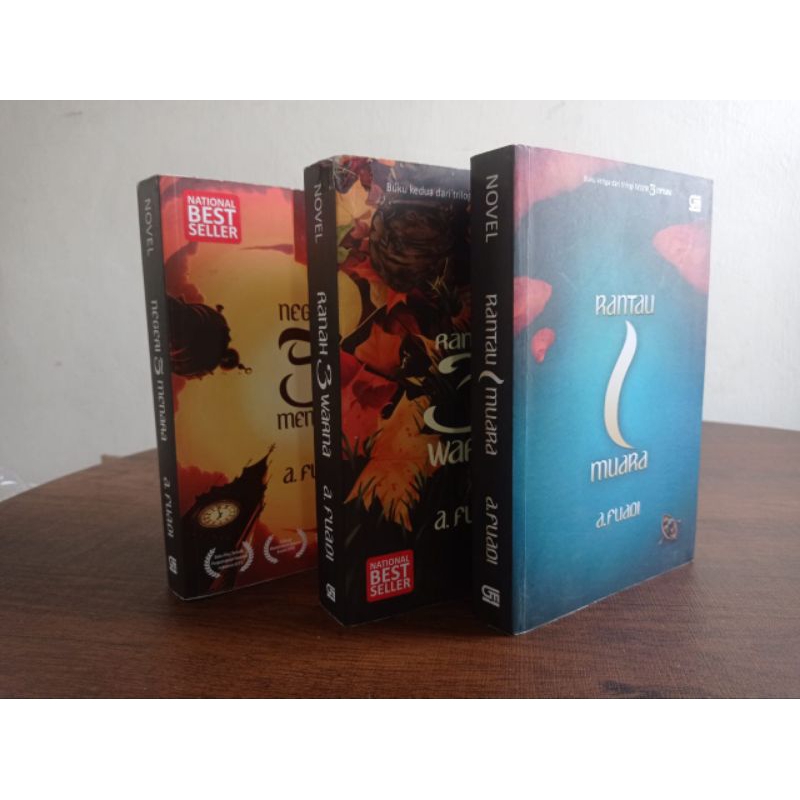 preloved trilogi Negeri 5 Menara - A Fuadi