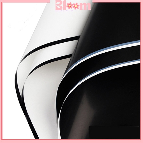 

Flower Wrapping Black White Cellophane Paper List Hitam Putih Kertas Buket Bunga Florist KB12