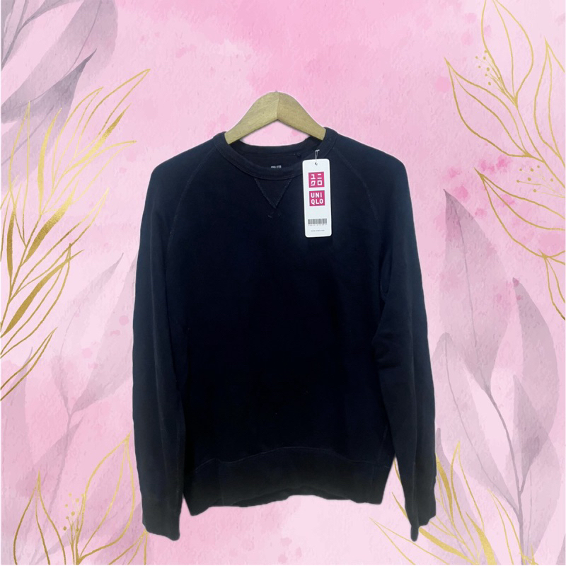 sweater uniqlo hitam pekat termurah ok
