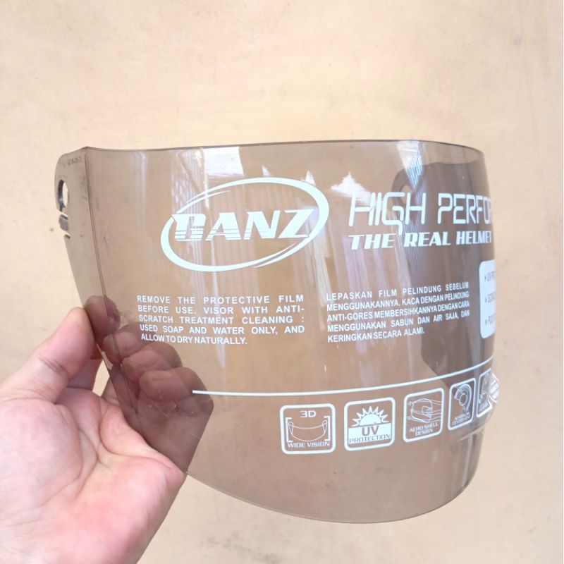 KACA HELM MERK GANZ
