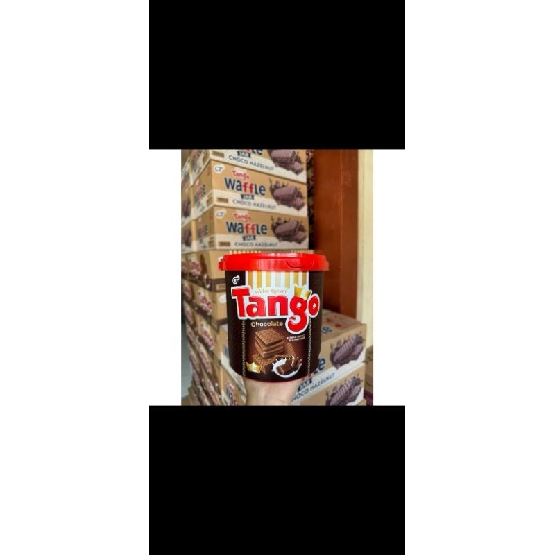 

TANGO WAFER JAR 240gr COKELAT