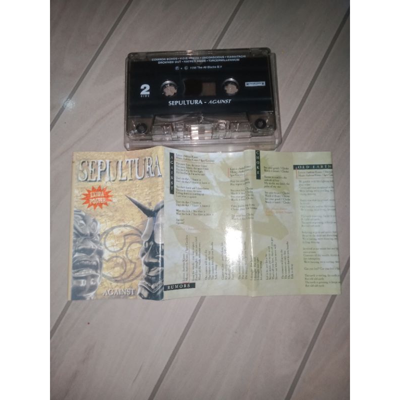kaset pita sepultura against