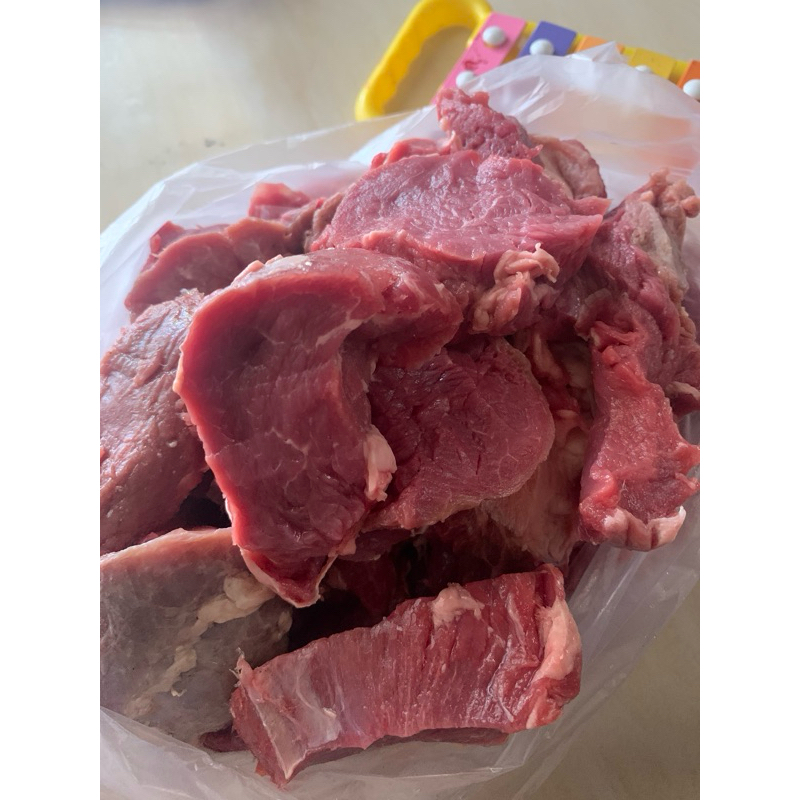 

Daging sapi lokal