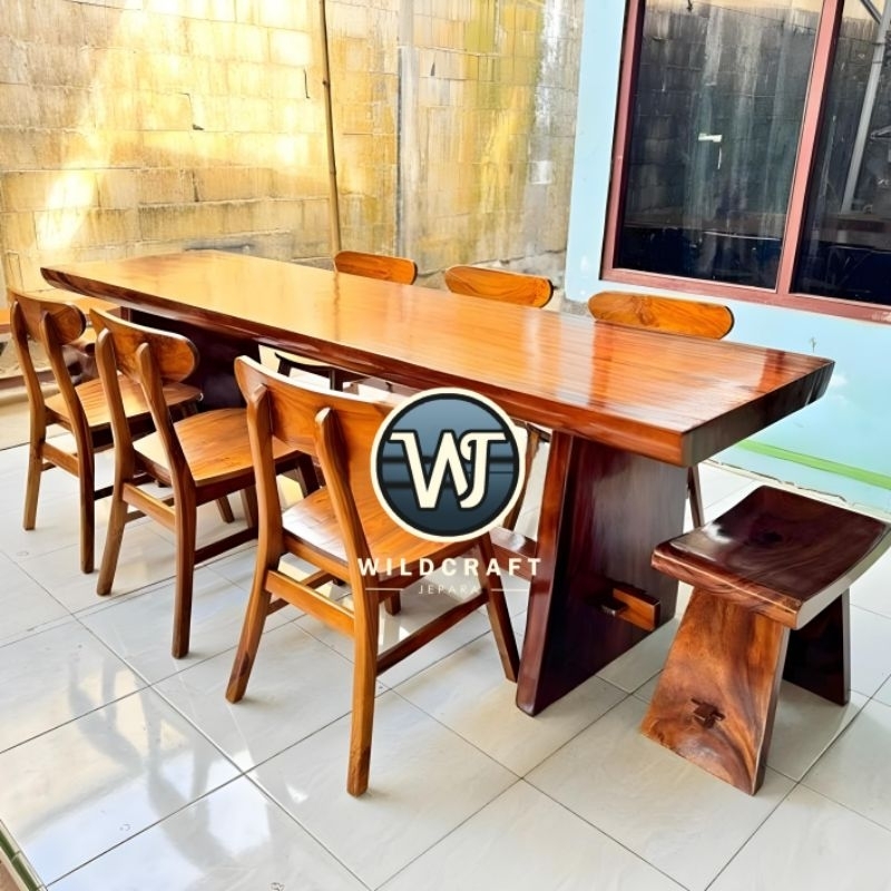 SET MEJA MAKAN 6 KURSI 2 STOOL FINISHING