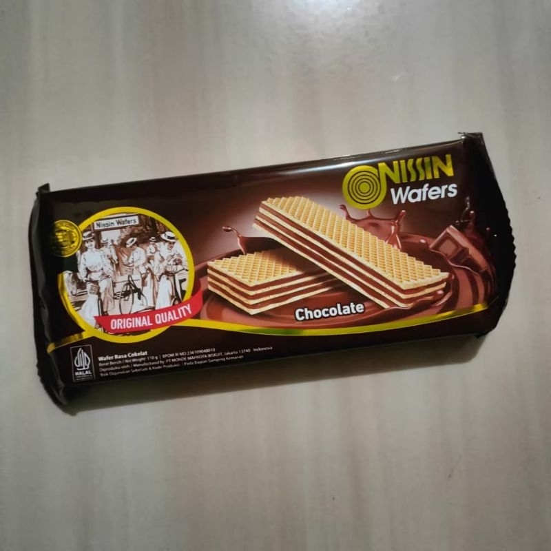 

biskuit wafer Nissin coklat