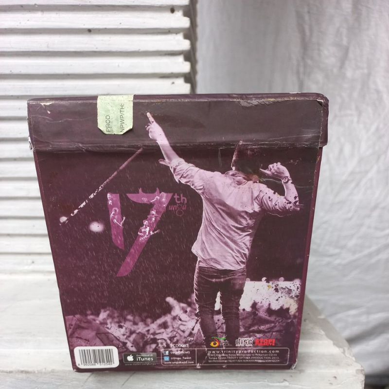 boxset ungu band - boxset cd ungu - isi 11 cd ungu dan booklet